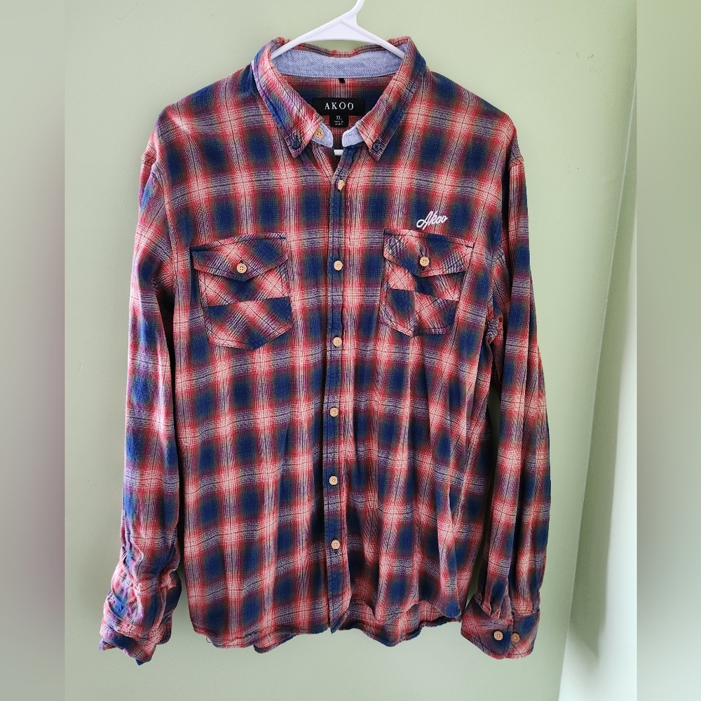 Akoo Button Down, XL